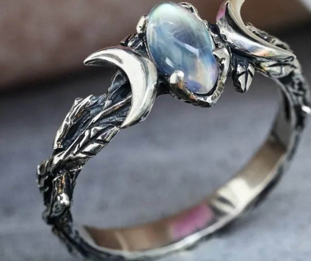 Enchanted Vine Ring